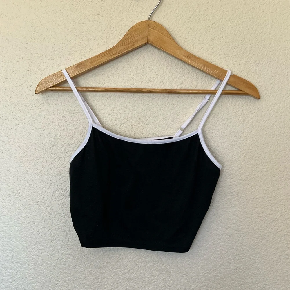 Zaful | Black and White Crop Tank and Shorts Set - Picture 7 of 14